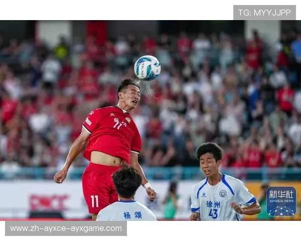 足球领袖型球员在比赛关键时刻稳定军心的重要影响